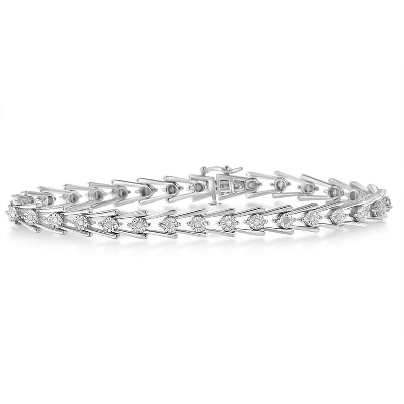 Sterling Silver Diamond Wave-Style Link Bracelet (0.5 cttw, I-J Color, I3 Clarity) 925 sterling silver wave-style link bracelet with round diamond stones