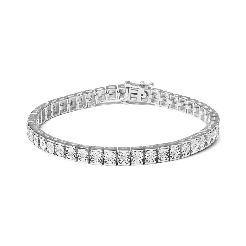 .925 Sterling Silver 1/10 Cttw Diamond 7.25 925 sterling silver link bracelet with round diamond stones, 1/10 carat