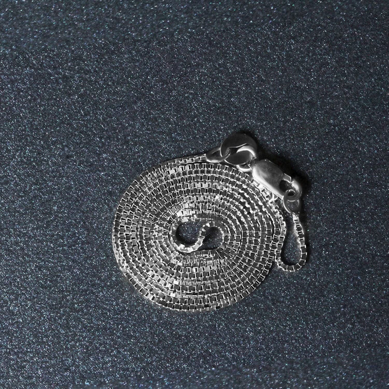 14k White Gold Classic Box Chain 0.7mm Product Image