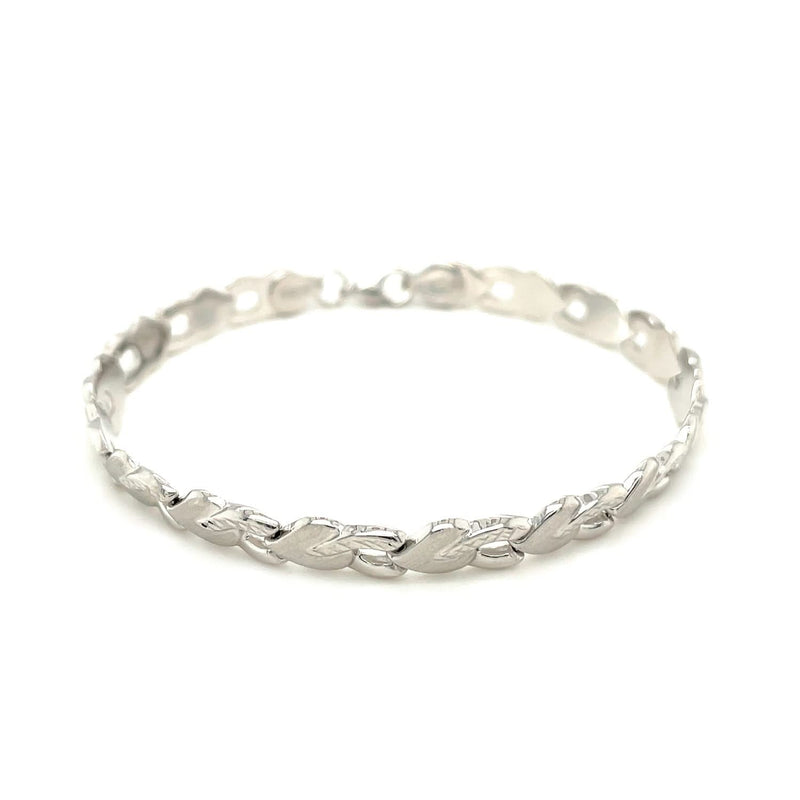 14k White Gold Heart Shape Textured Bracelet (6.35 mm) Product Image