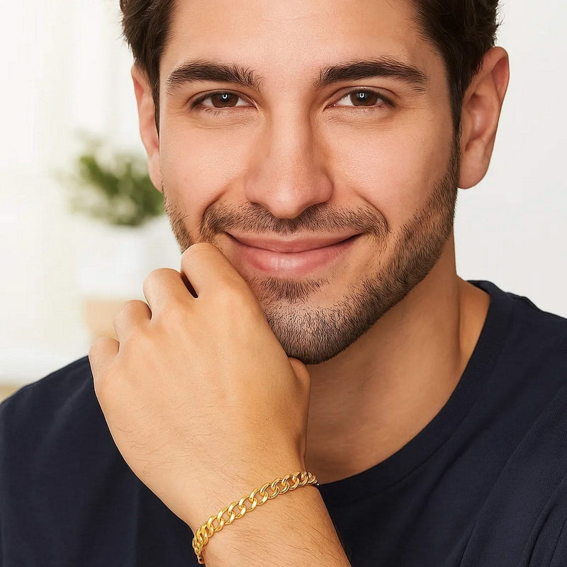 14k Yellow Gold Solid Curb Bracelet (4.70 mm) Product Image