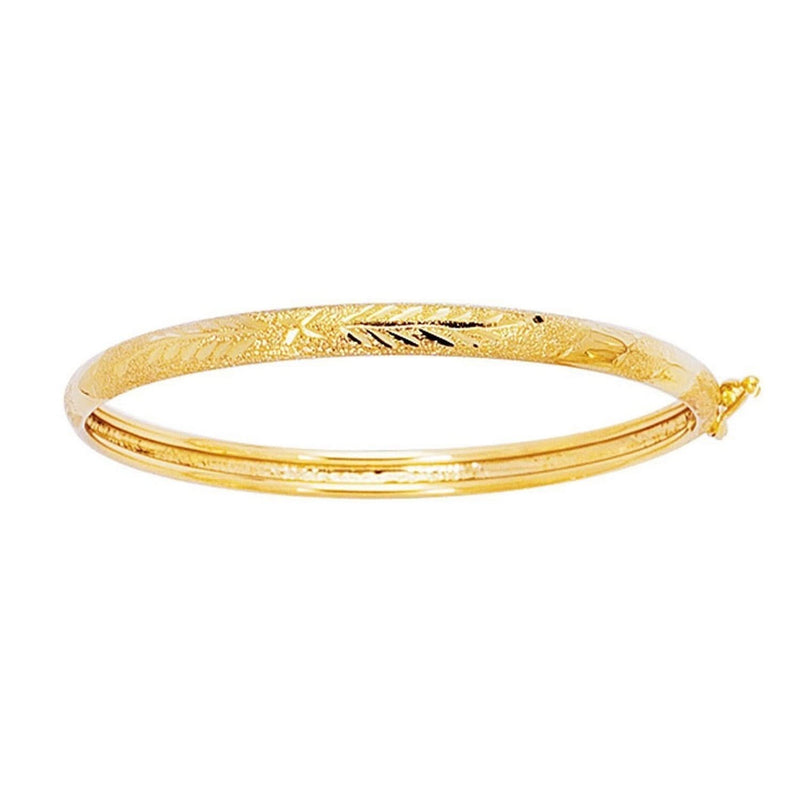 14k Yellow Gold Diamond Cut Motif Dome Style Childrens Bangle (5.50 mm) 14K yellow gold children's dome bangle with diamond-cut motif detailing