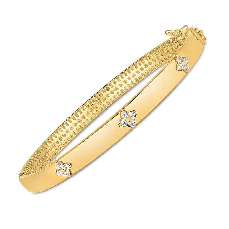 14k Yellow Gold Trilogy Diamond Bangle (5.40 mm) 14K yellow gold bangle with 3 round diamond stones