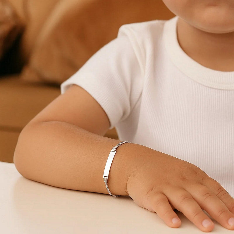 14k White Gold Curb Link Chain Polished Childrens ID Bracelet (3.00 mm) 14K white gold curb link children's ID bracelet, 3.00 mm polished chain