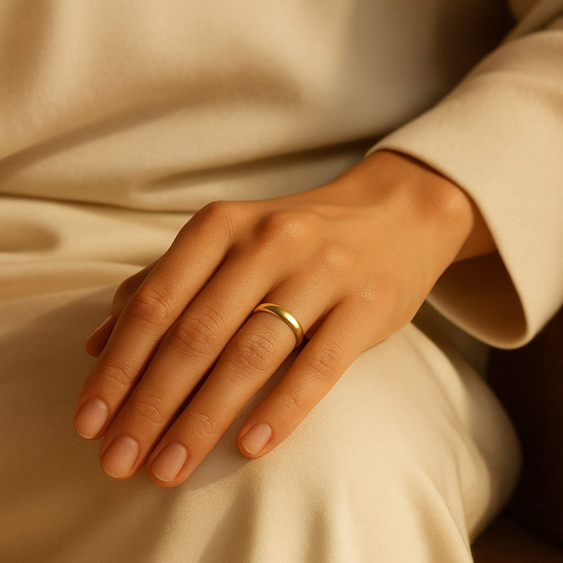 14k Yellow Gold Comfort Fit Wedding Band(4.00 mm) Product Image