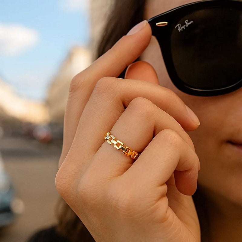 14k Yellow Gold Chain Link Ring(1.50 mm) 14K yellow gold chain link ring with a slim 1.50 mm interlocked band