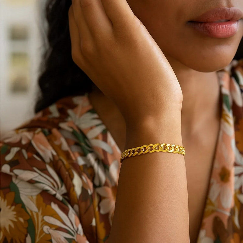 14k Yellow Gold Solid Curb Bracelet (3.60 mm) Product Image