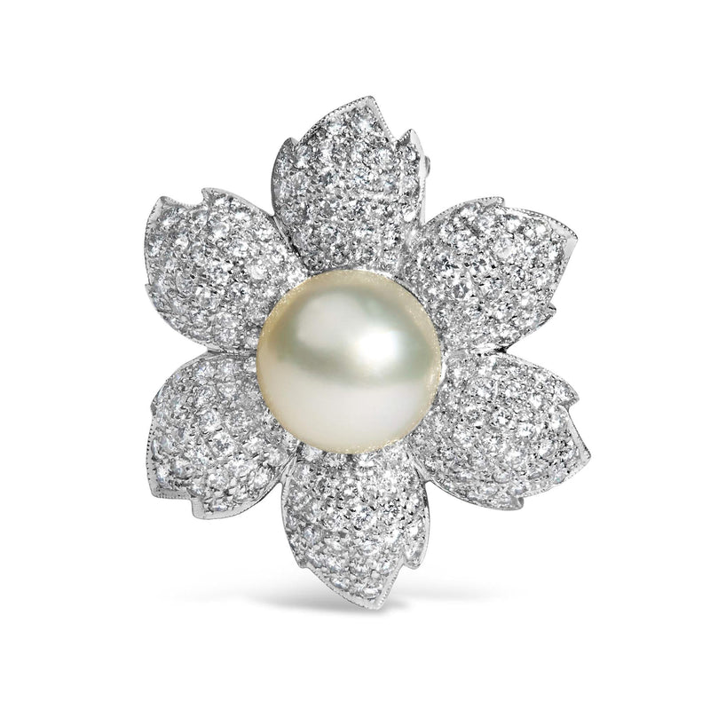 18K White Gold 2 3/4 Cttw Diamond and 12.5 MM Cultured Freshwater Pearl Floral Brooch Pin (G-H Color, VS1-VS2 Clarity) 18K white gold floral brooch with pear diamonds and a cultured freshwater pearl
