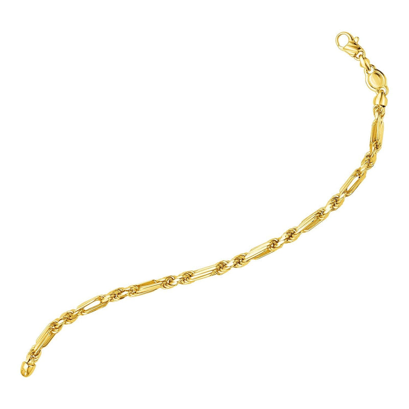 14k Yellow Gold 8 1/2 inch Figaro Chain Bracelet 14K yellow gold Figaro chain bracelet with alternating flat links