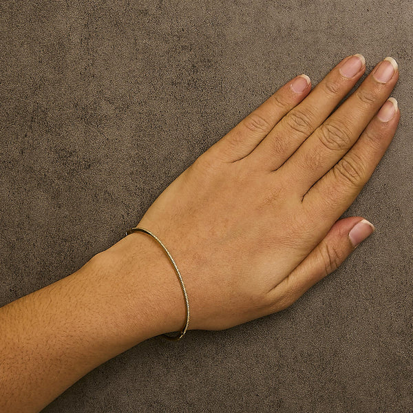 14K Yellow Gold 1/3 Cttw Diamond Half Eternity Bangle Bracelet (I-J Color, I2-I3 Clarity) - 7.75