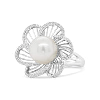 14K White Gold 11mm Round Pearl and 1/3 Cttw Round Diamond Openwork Flower Blossom Ring (H-I Color, VS1-VS2 Clarity)