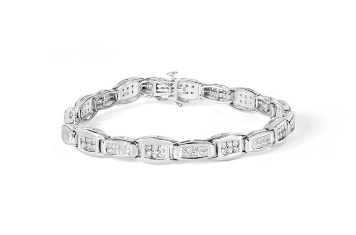 14K White Gold 2-1/2 Cttw Round-Brilliant & Baguette Cut Diamond 7