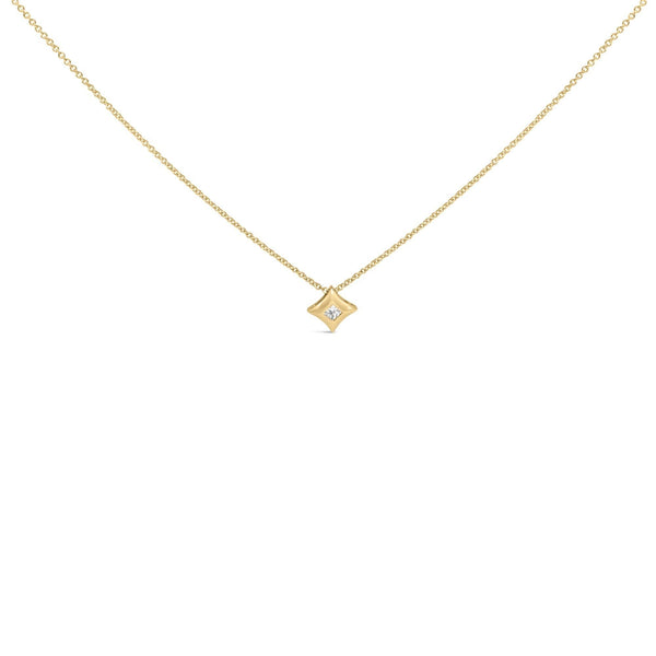 10K Gold 1/5 Cttw Bezel Set Princess Diamond Kite Shaped Solitaire Pendent Necklace