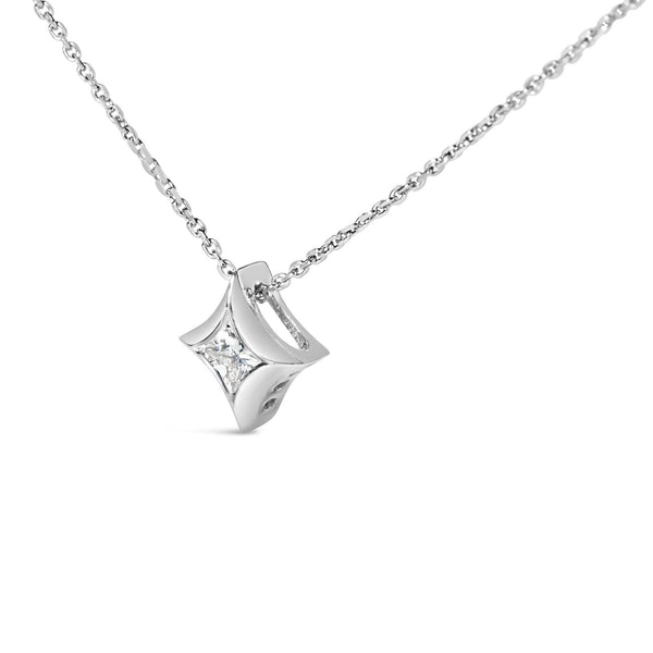 10K Gold 1/10 Cttw Bezel Set Solitaire Princess Cut Diamond Kite Shaped Pendent Necklace - 18