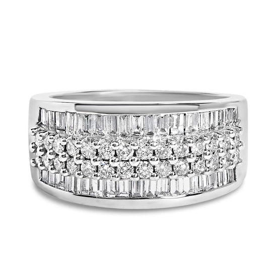 14K white gold ring with round and baguette diamond stones