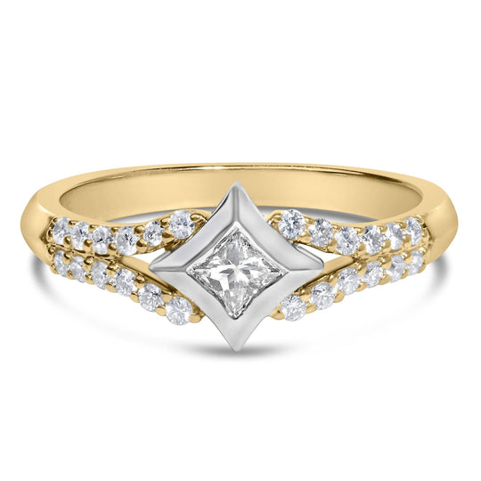 10K two-tone gold ring with kite-shaped cluster of diamond stones on split shank