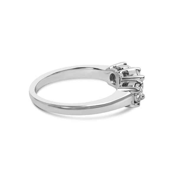 14K White Gold 1/2 Cttw Miracle Set Round Lab Grown Diamond Three Stone Illusion Plate Ring (F-G Color, VS1-VS2 Clarity)