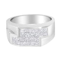 14K white gold ring with cluster of round diamond stones