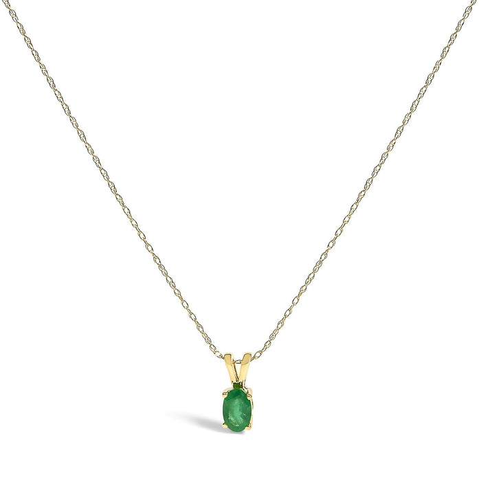 14K Yellow Gold Oval Green Emerald Solitaire Pendant Necklace - 18
