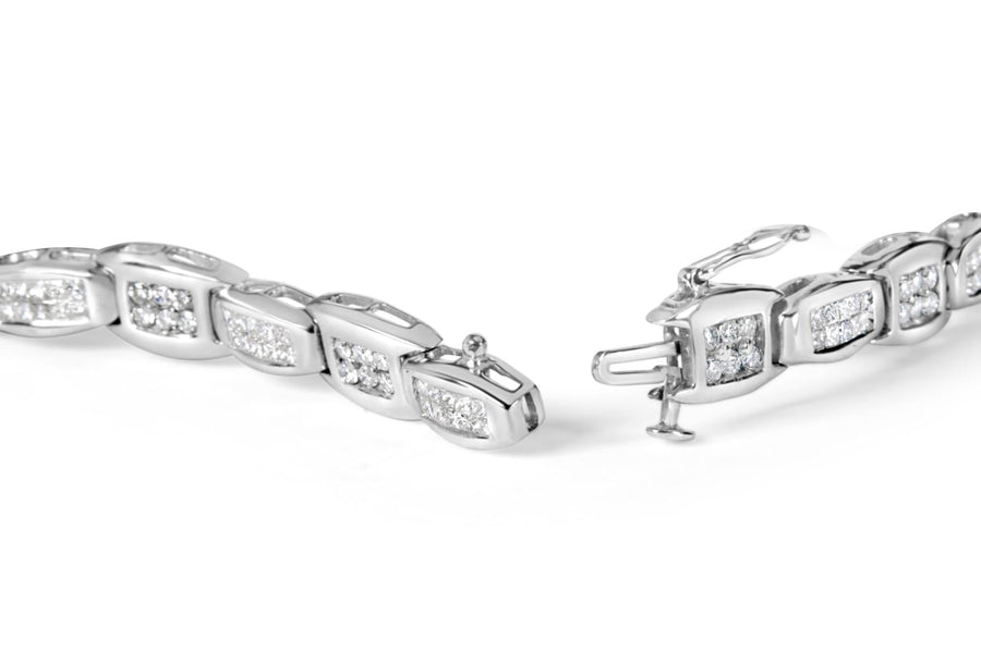 14K White Gold 2-1/2 Cttw Round-Brilliant & Baguette Cut Diamond 7