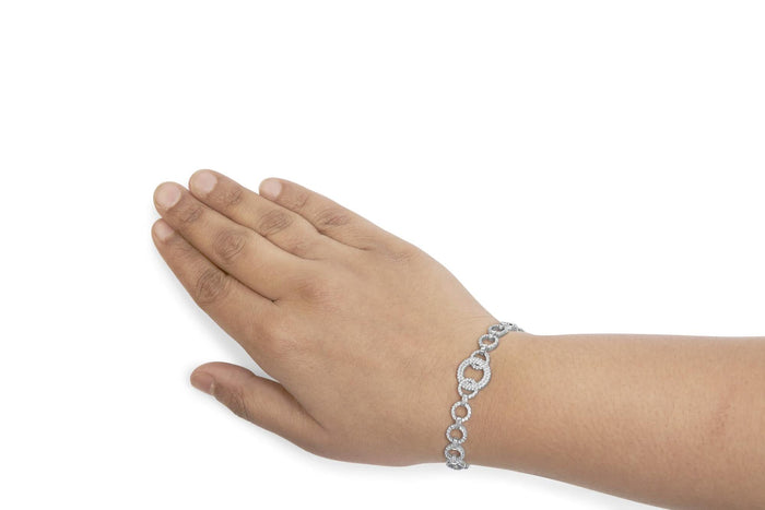 .925 Sterling Silver 1.00 Cttw Diamond Interlinking Open Circle Link Bracelet