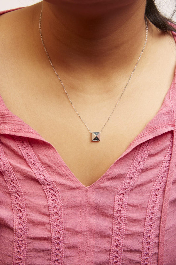 14K White Gold 1/4 Cttw Treated Blue Diamond Matte Finished Pyramid Pendant Necklace (Blue Color, SI1-SI2 Clarity) - 18