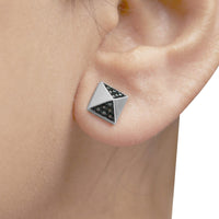 14K White Gold 1/4 Cttw Treated Blue Diamond Pyramid Stud Earring (Blue Color, SI1-SI2 Clarity)