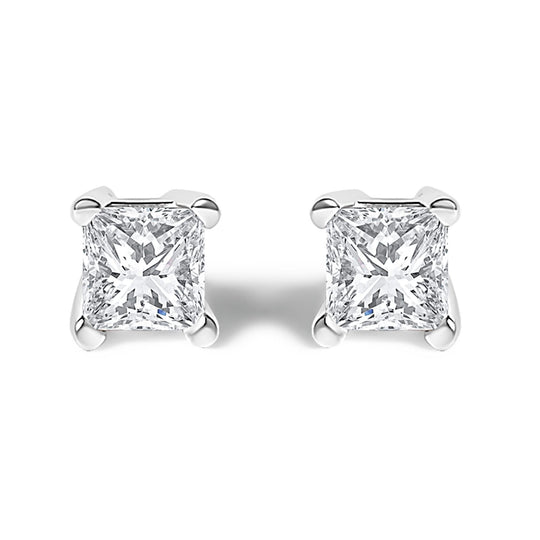 925 sterling silver ring with princess-cut diamond solitaire stone