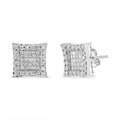 18K white gold ring with round and princess-cut diamond stones in a halo
