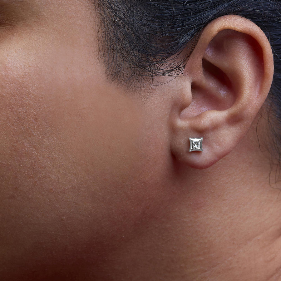 Sterling Silver 1/3 Cttw Princess Cut Diamond Square Stud Earrings
