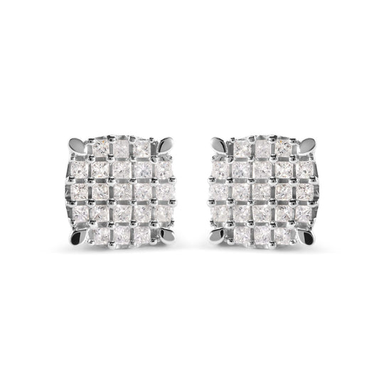 10K white gold ring with cushion cluster of princess-cut diamond stones