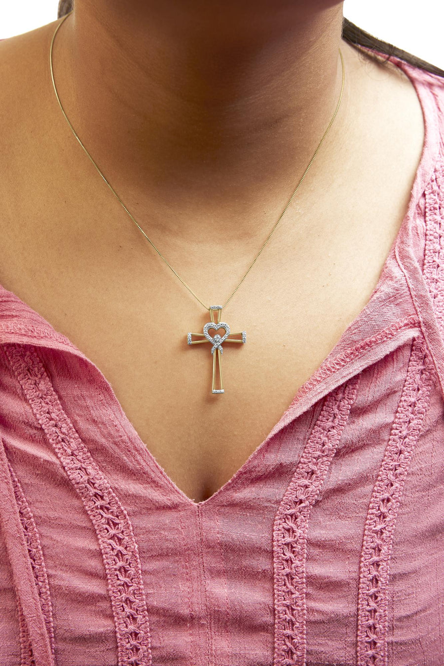 14K Yellow Gold Plated .925 Sterling Silver 1/6 Cttw Diamond Interlocking Heart and Ribbon Cross Pendant Necklace (H-I Color, I2-I3 Clarity) - 18
