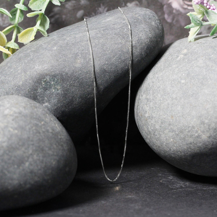 14k White Gold Classic Box Chain (0.60 mm)