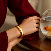 Classic Bangle in 14k Yellow Gold (13.50 mm)