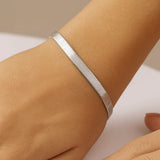 14k White Gold Super Flex Herringbone Bracelet (4.60 mm) thumbnail 2