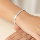 14k White Gold Super Flex Herringbone Bracelet (4.60 mm) thumbnail 3