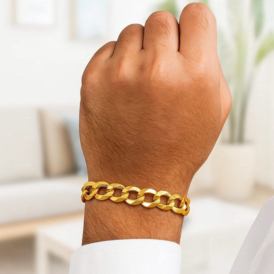 14K yellow gold curb chain bracelet with 10.00 mm solid links