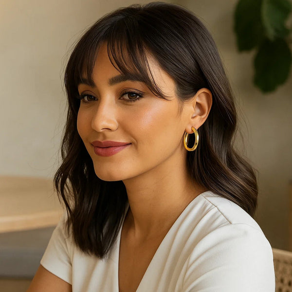 14k Yellow Gold Polished Hoop Earrings (5x30 mm)