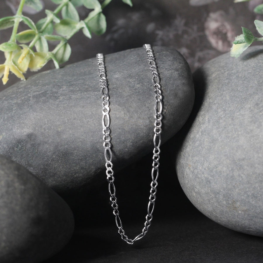 14k White Gold Solid Figaro Chain (2.60 mm)