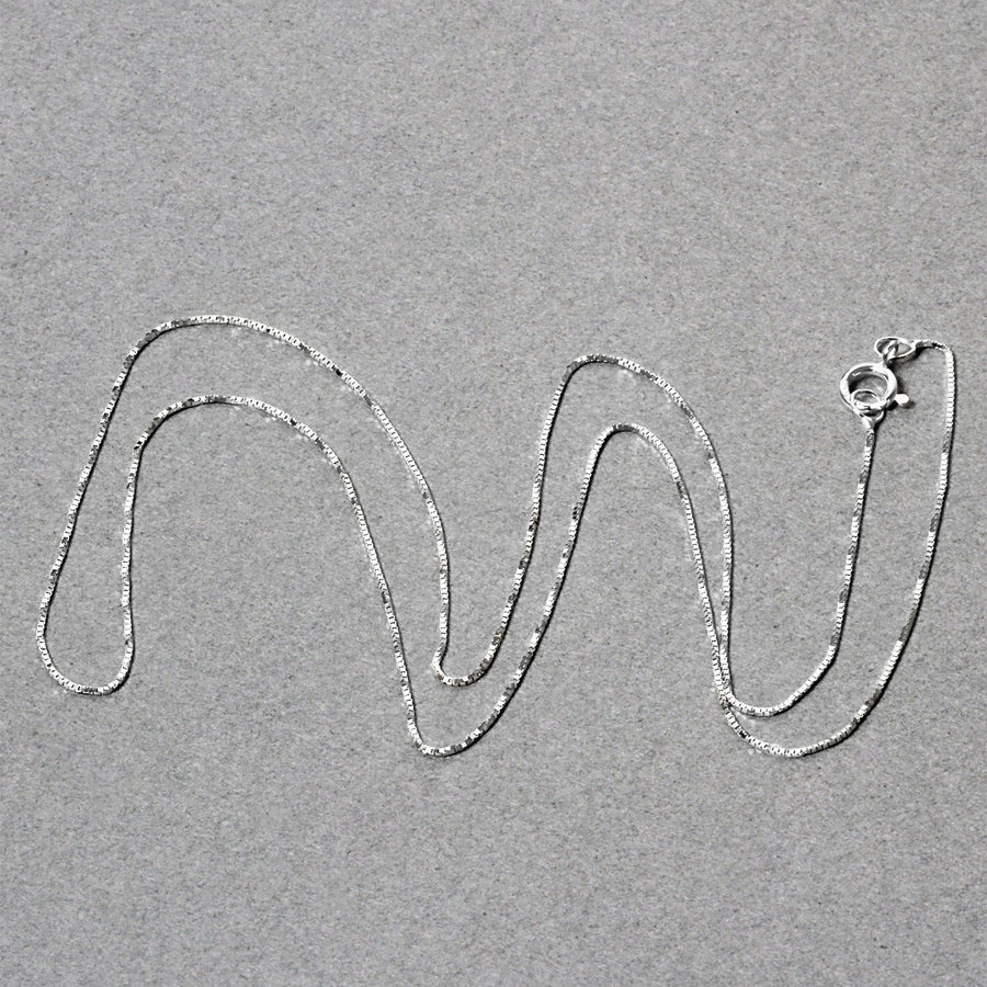 10k White Gold Classic Box Chain (0.45 mm)