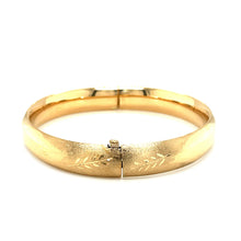 Load image into Gallery viewer, Classic Floral Carved Bangle in 14k Yellow Gold (10.00 mm)