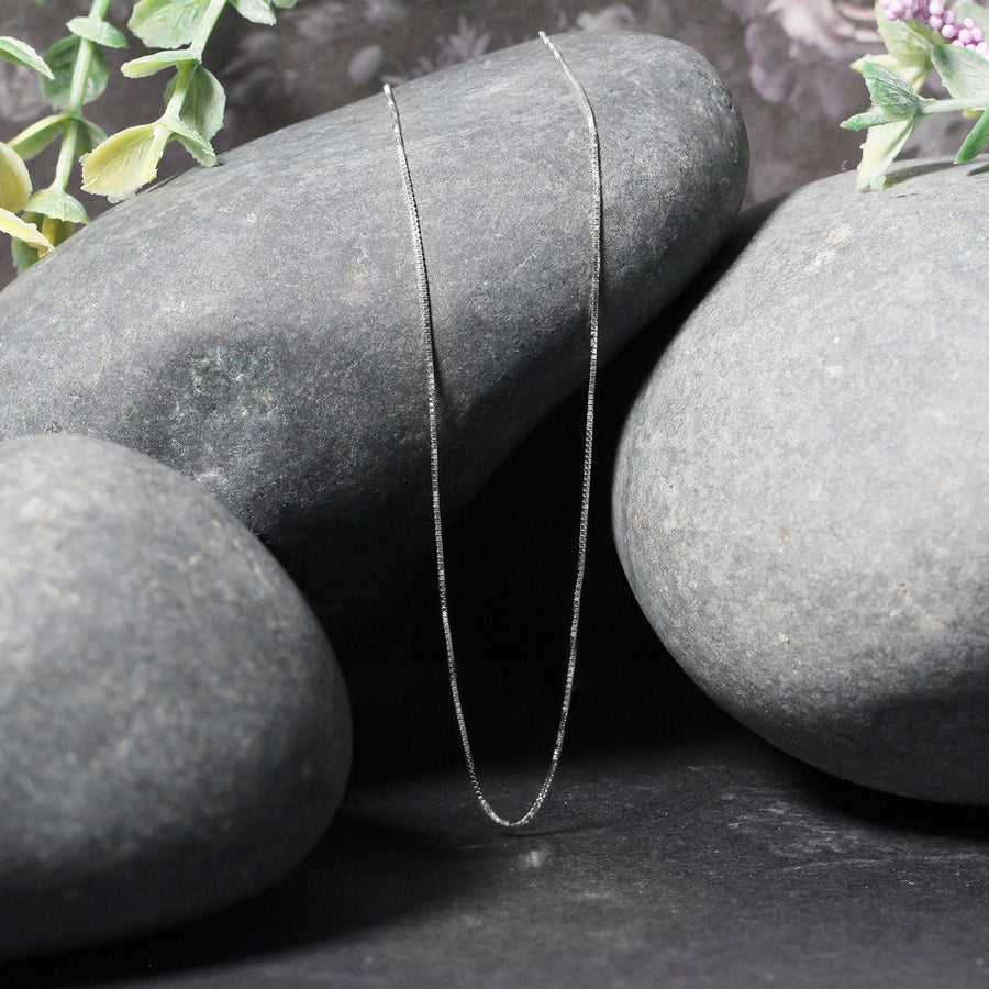 18k White Gold Box Chain 0.6mm (0.60 mm)