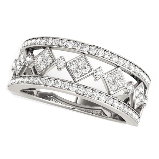 14K white gold ring with square motif of round diamond stones
