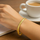 14K Yellow Gold Oval Snake Chain Bracelet (5.30 mm) thumbnail 4