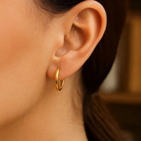 14k Yellow Gold Petite Polished Round Hoop Earrings(1.3x11.5mm)