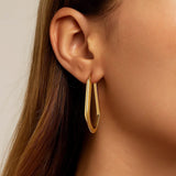 Geometric Oval Hoop Earrings in 10K Yellow Gold thumbnail 3