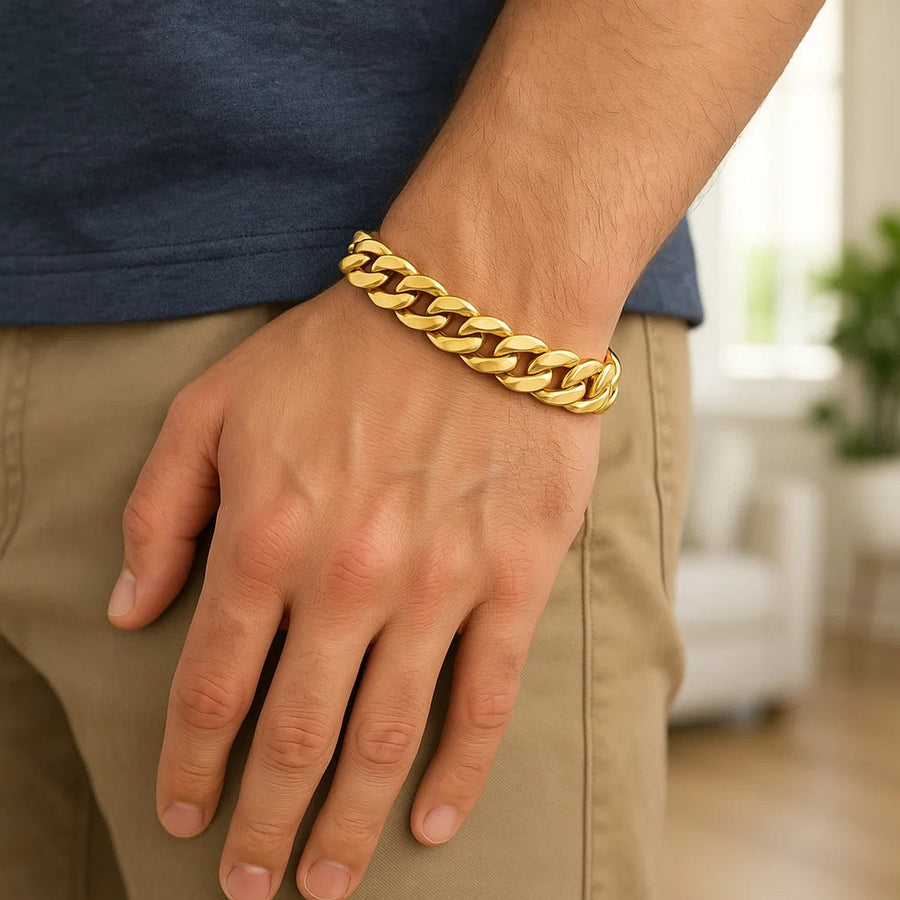 14k Yellow Gold 8 1/2 inch Wide Polished Curb Chain Bracelet (13.50 mm)
