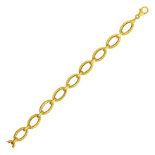 Load image into Gallery viewer, Textured Oval Link Bracelet in 14k Yellow Gold (8.60 mm)