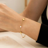 14k Yellow Gold Pearl Clover Bracelet thumbnail 4