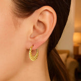 14K Yellow Gold Graduated Grooved Fancy Hoop Earrings thumbnail 2